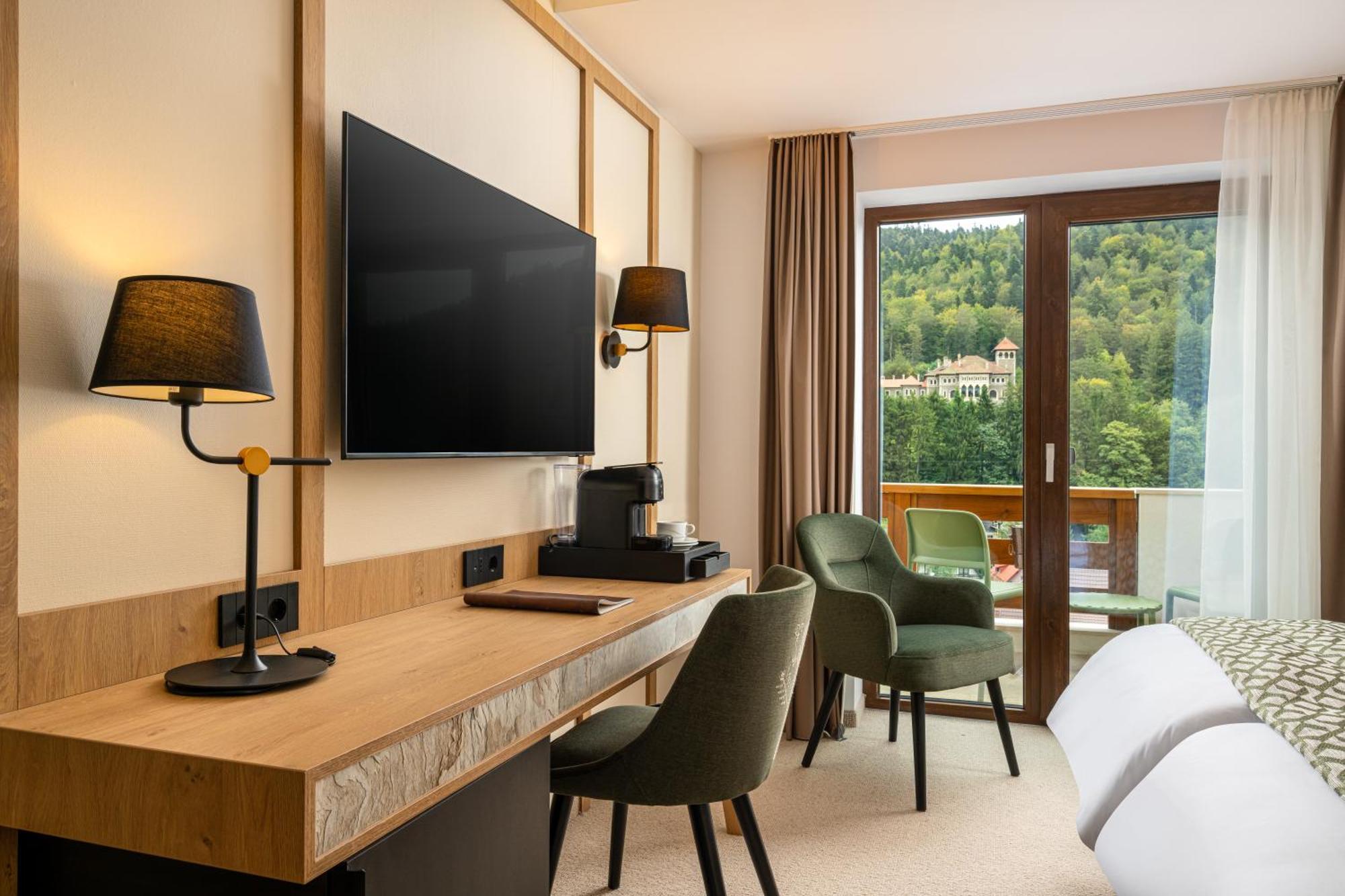 Hotel Valedor Boutique & Spa Буштени Экстерьер фото
